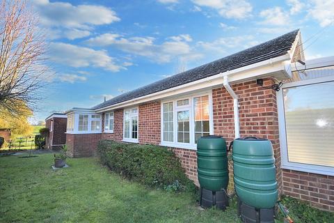 3 bedroom detached bungalow for sale, Kings Court Road, Gillingham