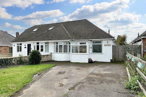 2 bedroom semi-detached bungalow for sale, Thornbury Avenue, Blackfield, SO45