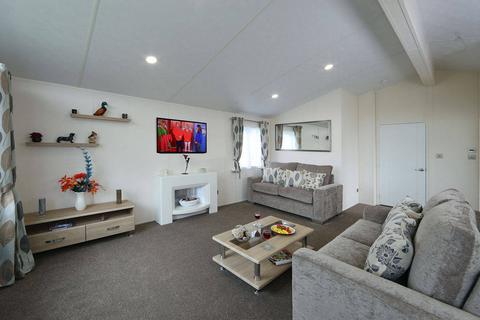 2 bedroom park home for sale, Cheltenham, Gloucestershire, GL50