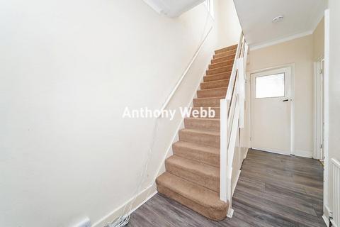 undefined, Ash Grove, Palmers Green N13