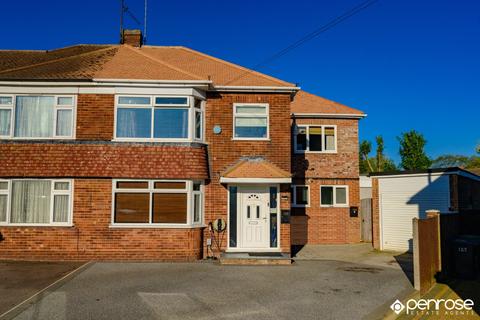 4 bedroom semi-detached house for sale, Leafields, Dunstable LU5