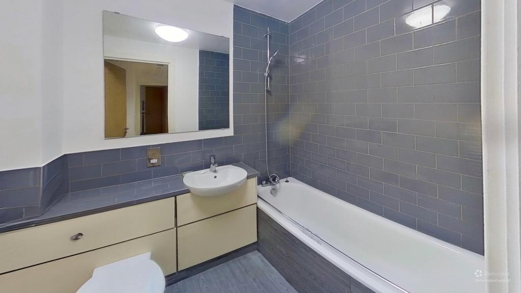 Bathroom-Defurnished