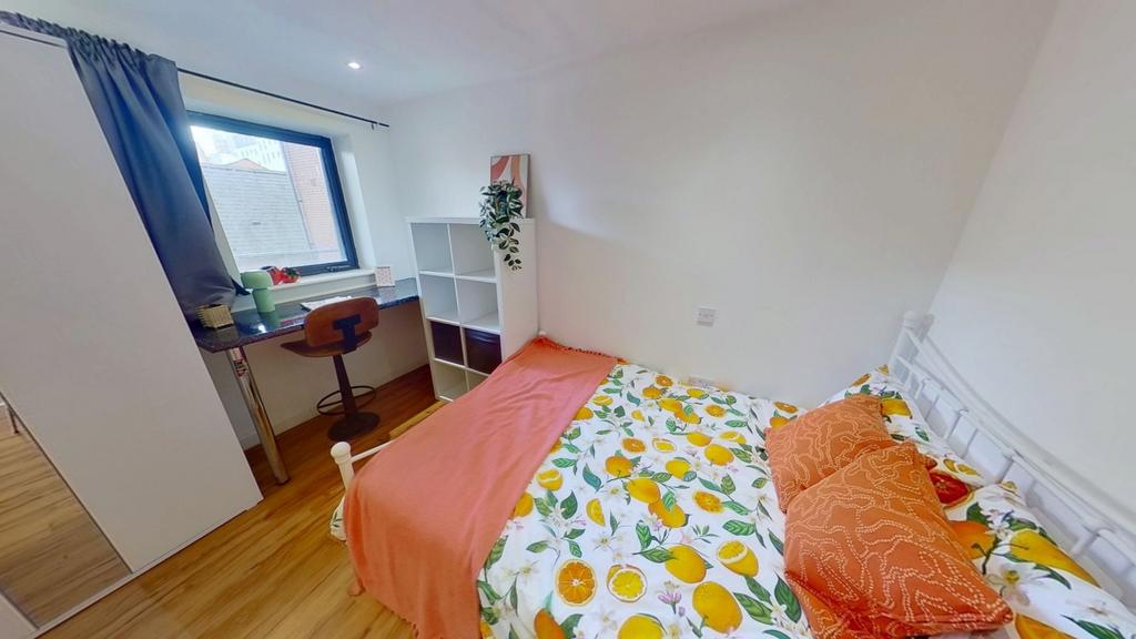 Apartment in Nottingham, Rainbow Quarter, St Ann's - View 4