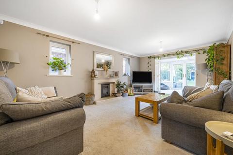 4 bedroom detached house to rent, Barkham Ride,  Wokingham,  RG40