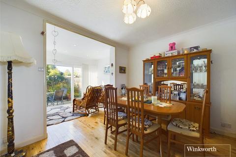 3 bedroom semi-detached house for sale, Briarwood Close, London NW9