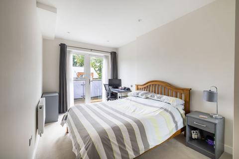 2 bedroom flat for sale, Smitham Bottom Lane, Purley, CR8