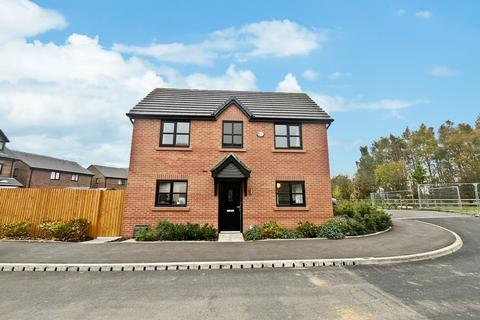 3 bedroom detached house for sale, Helmfield, Westhoughton, BL5