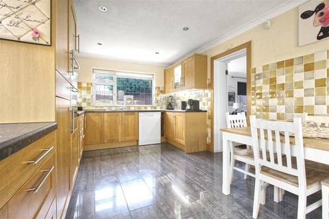 29 Windsor Close, Cheshunt, Waltham Cross, EN7 5LW