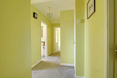 2 bedroom flat for sale, Heighton Close, Bexhill-On-Sea