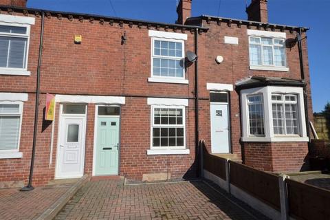 2 bedroom terraced house to rent, Wakefield Road, Ackworth, WF7