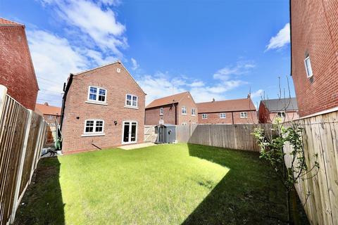 3 bedroom detached house for sale, Bamburgh Park, Kingswood, Hull