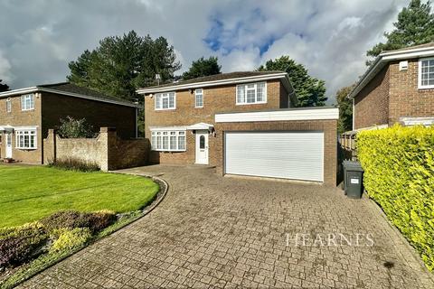 4 bedroom detached house for sale, Wishart Gardens, Muscliff, Bournemouth, BH9