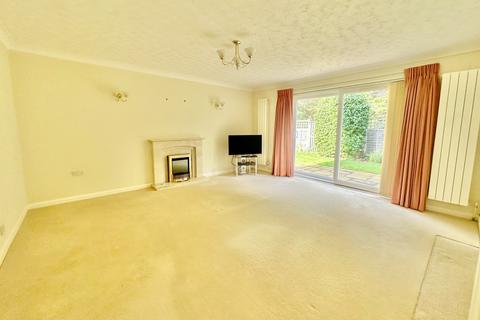 4 bedroom detached house for sale, Wishart Gardens, Muscliff, Bournemouth, BH9