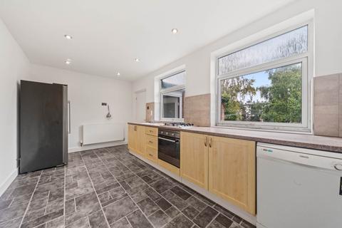 2 bedroom terraced house for sale, Cotswold Road, Malvern