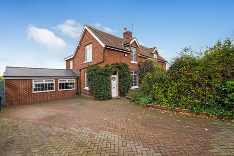 3 bedroom semi-detached house for sale, Barmpton Lane, Darlington