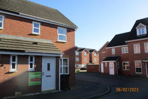 2 bedroom end of terrace house to rent, Carter Close, Abbey Fields