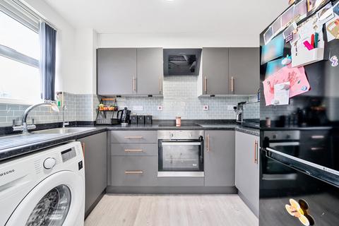 2 bedroom apartment for sale, West End Road, Ruislip, Middlesex