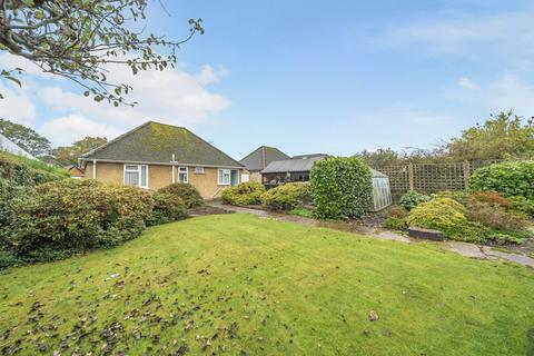 2 bedroom bungalow for sale, New Road, Guildford GU5