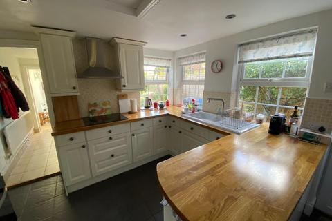 41 Shottery Road, Stratford-upon-avon, CV37 9QB