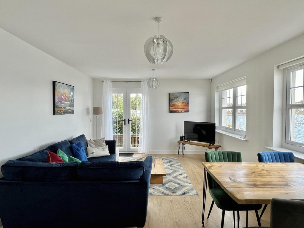 3 Callanders Close, Garlieston - Williamson and He