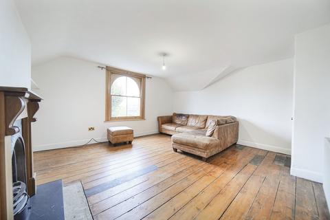 3 bedroom flat to rent, Manor Park Hither Green SE13