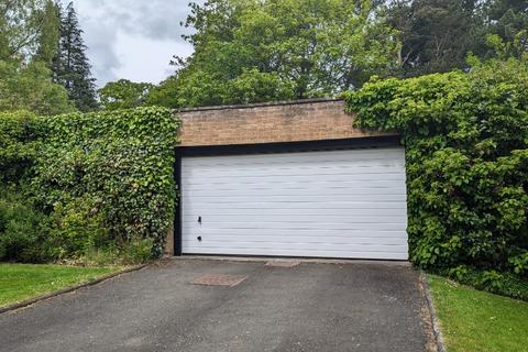 Garage to rent, Ravelston Heights, Edinburgh EH4