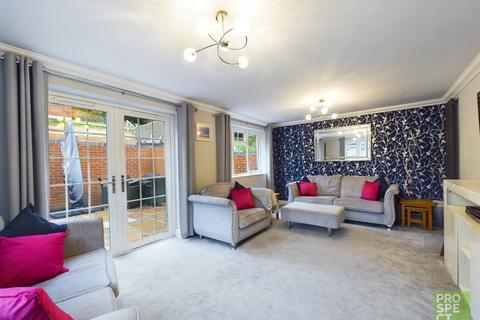 3 bedroom semi-detached house for sale, Longdown Road, Little Sandhurst, Berkshire, GU47