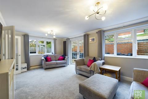 3 bedroom semi-detached house for sale, Longdown Road, Little Sandhurst, Berkshire, GU47