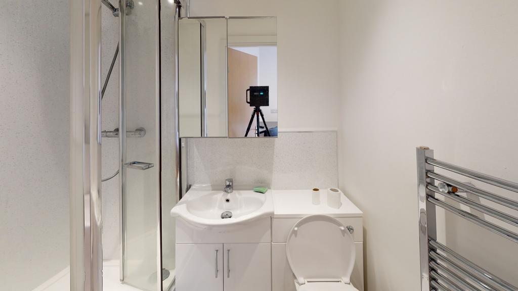5-54-Glasshouse-Street-Bathroom(2)