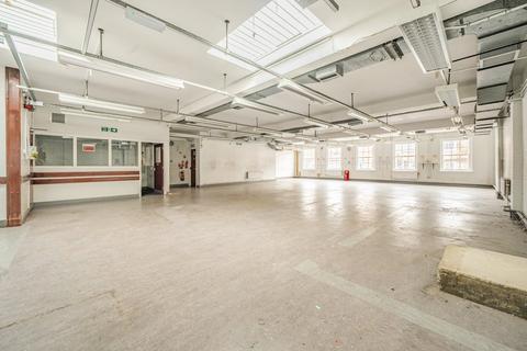 Retail property (high street) to rent, Cambridgeshire PE27