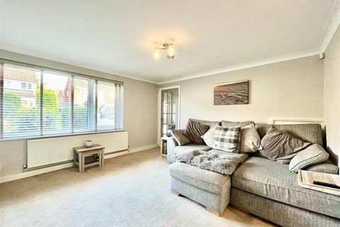 3 bedroom semi-detached house for sale, Yew Lane, Garforth, Leeds