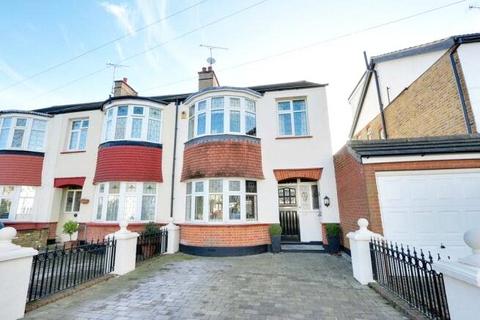 3 bedroom end of terrace house to rent, Western Road, Leigh-on-Sea, Essex, SS9