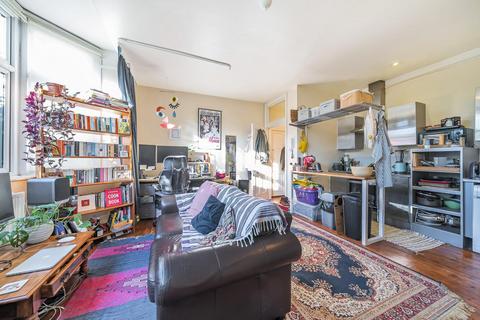 1 bedroom flat for sale, Tooting Bec Gardens, Streatham