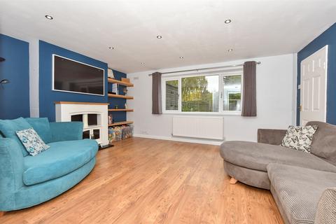 3 bedroom end of terrace house for sale, Fostall Green, Ashford, Kent