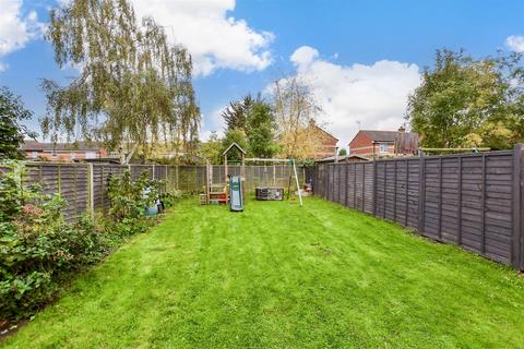 3 bedroom end of terrace house for sale, Fostall Green, Ashford, Kent