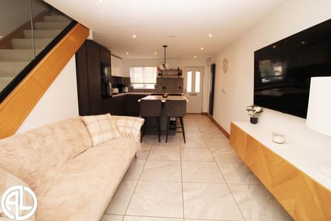 2 bedroom terraced house for sale, Chagny Close, Letchworth Garden City, SG6 4BY