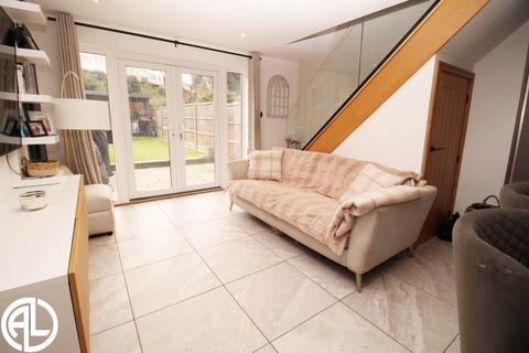 2 bedroom terraced house for sale, Chagny Close, Letchworth Garden City, SG6 4BY