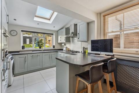 4 bedroom semi-detached house for sale, Gold Hill North, Chalfont St Peter SL9