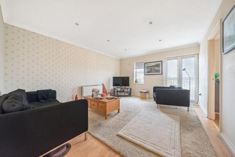 2 bedroom flat for sale, Shilton Park,  Carterton,  Oxfordshire,  OX18