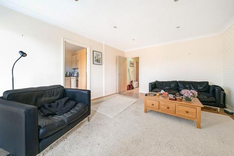 2 bedroom flat for sale, Shilton Park,  Carterton,  Oxfordshire,  OX18