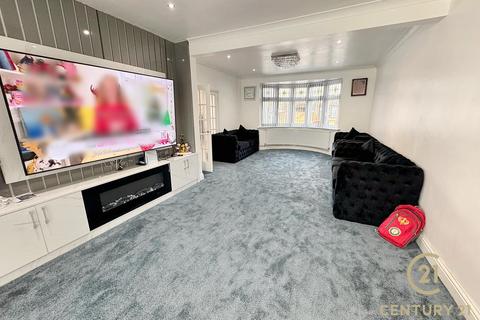 4 bedroom semi-detached house for sale, Springwell Road, HOUNSLOW TW5