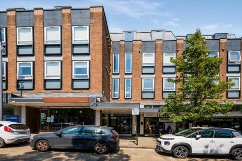 2 bedroom apartment to rent, Buckingham Parade, The Broadway, Stanmore, HA7 4EB