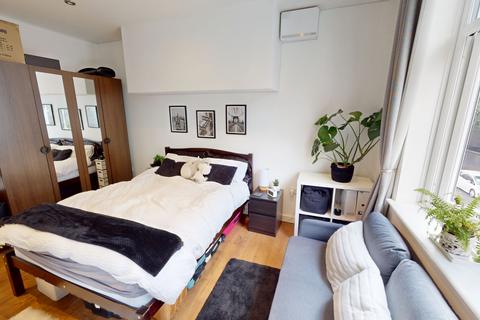 1 bedroom terraced house to rent, Flat 4, 54 Glasshouse Street, Nottingham, Nottinghamshire, NG1