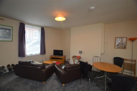 3 bedroom house to rent, 17 Ellis Leazes, Durham