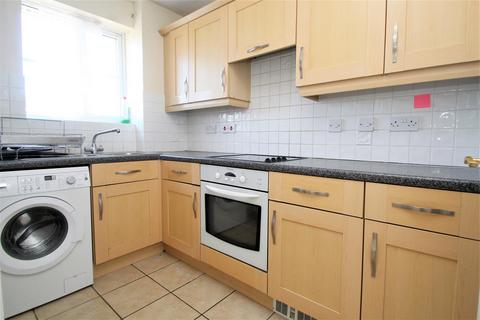 2 bedroom flat to rent, Princes Gate, High Wycombe HP13