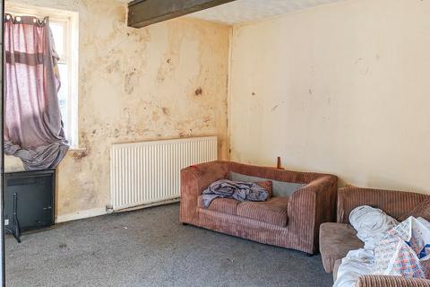 2 bedroom end of terrace house for sale, Burnley Road, Bacup, OL13