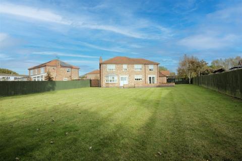 3 Foundry Garth, Burton Pidsea, Hull, HU12 9DR