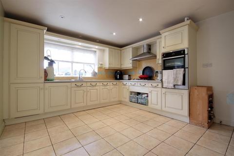 3 Foundry Garth, Burton Pidsea, Hull, HU12 9DR