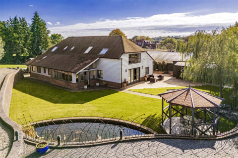 5 bedroom detached house for sale, Pips Barn, Goring on Thames, RG8