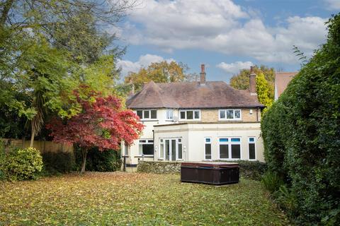 5 bedroom detached house for sale, Chatsworth Road, Brampton, Chesterfield